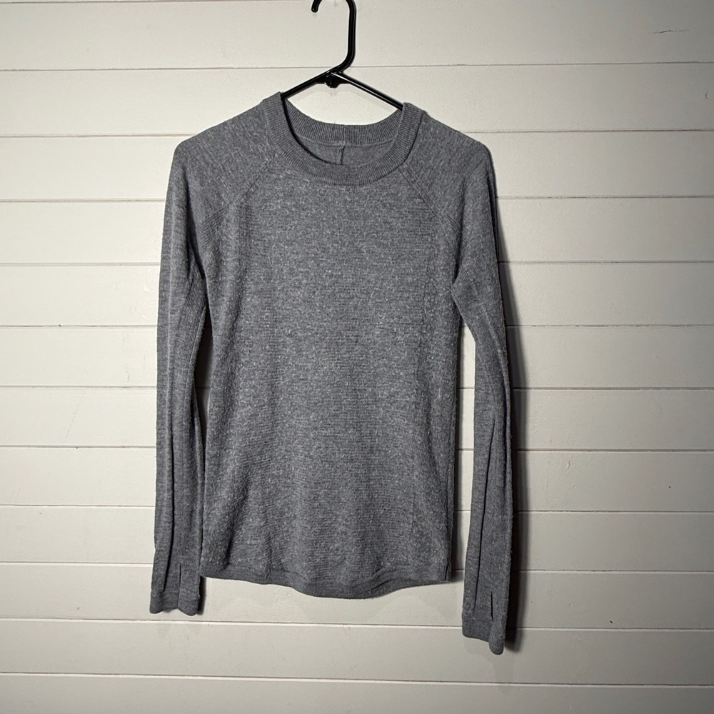Lululemon Grey 100% Merino Wool Long Sleeve Sweater Thumbholes Womens Medium